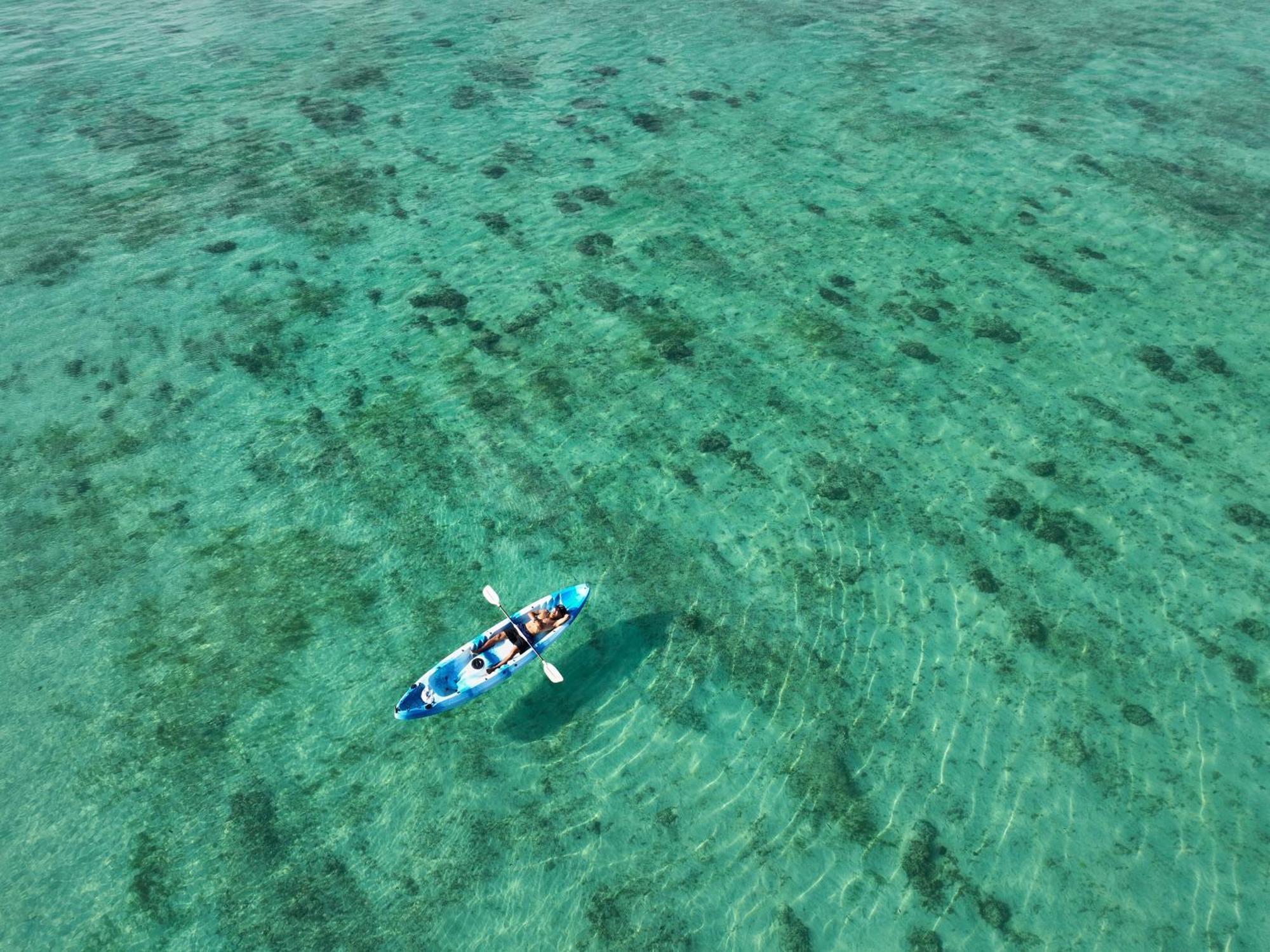 Myamo Beach Lodge Jereweh Exteriör bild