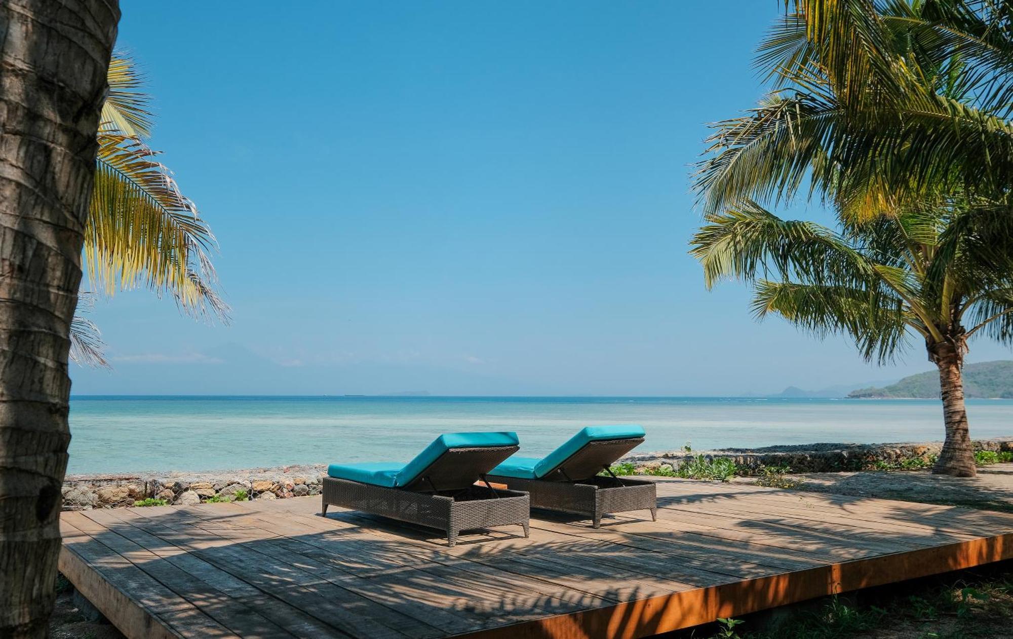 Myamo Beach Lodge Jereweh Exteriör bild